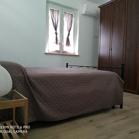 Agriturismo " Le Serre" Spello Cameră foto